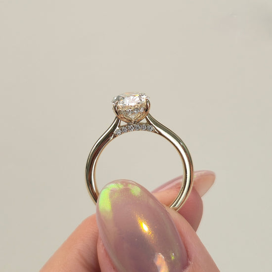 2ct Lab Grown Oval Diamond Ring | IGI